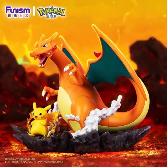 Pokemon - Pikachu & Charizard