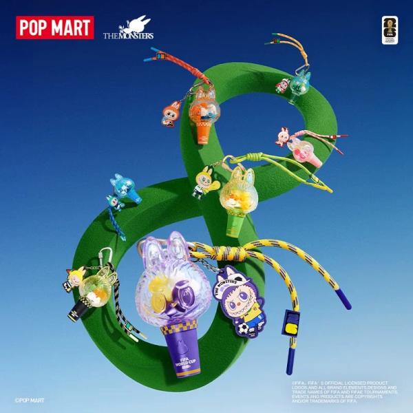 POPMART泡泡玛特THE MONSTERS × FIFA迷你挂件灯盲盒