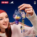 POPMART泡泡玛特THE MONSTERS × FIFA迷你挂件灯盲盒