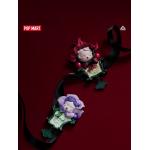 Четыре эпизода из четырех эпизодов \"POPMART bable mat SKULLPANDA flower\" : холодильник со слепыми коробками, расположенными по периметру