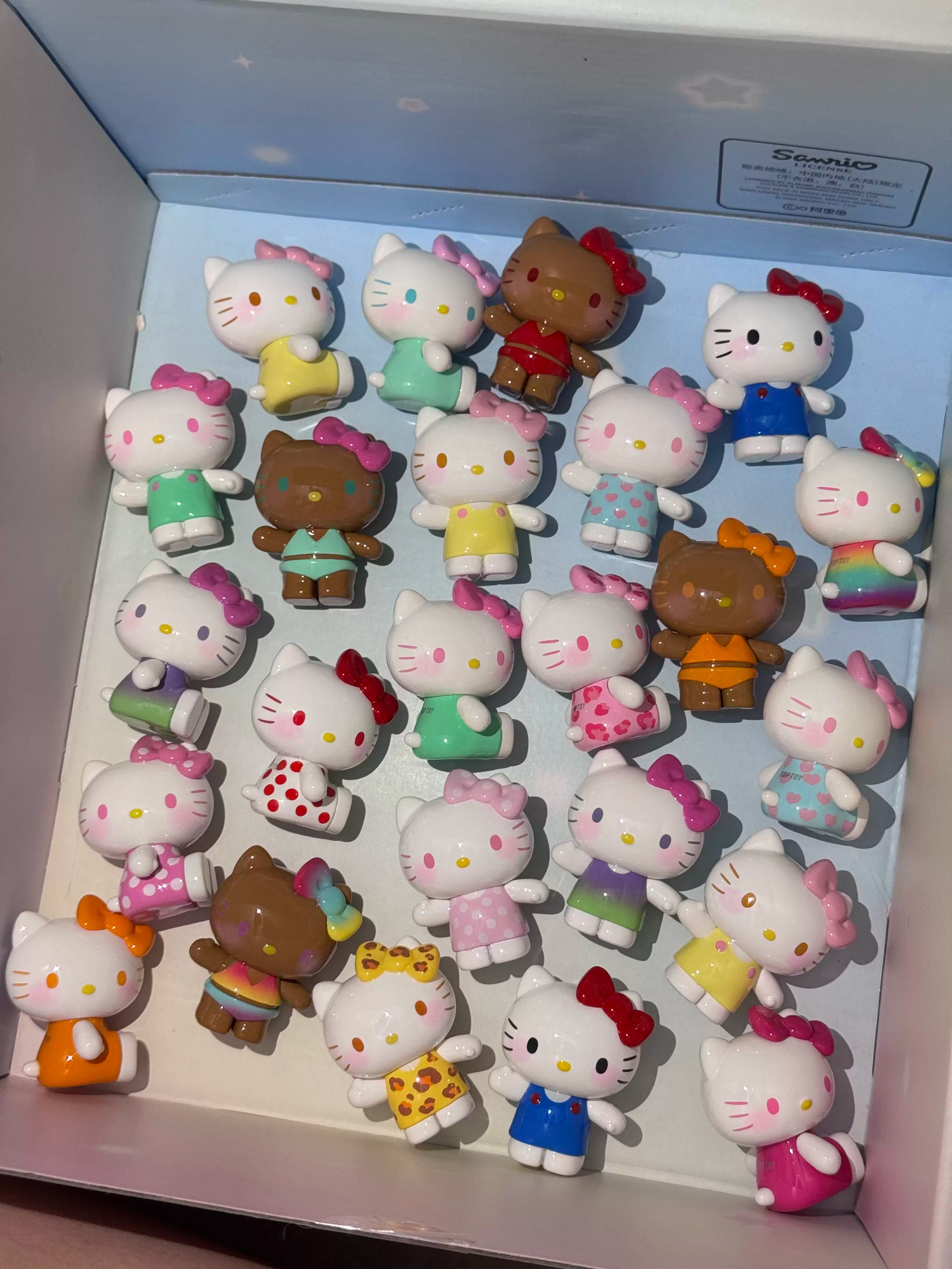 Hello Kitty夏日彩虹糖